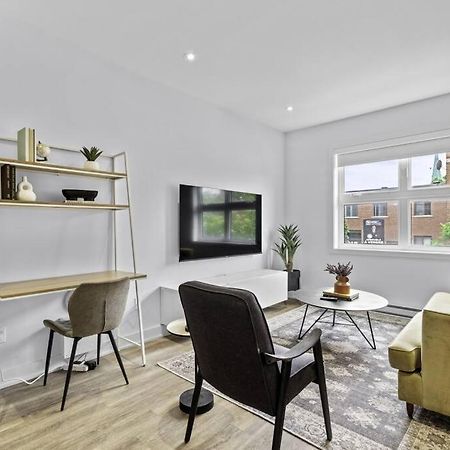 Stylish 2 Bedroom Haven By Jean Talon Market Montreal Ngoại thất bức ảnh